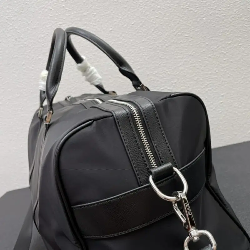 prada sac de voyage s_112a4144